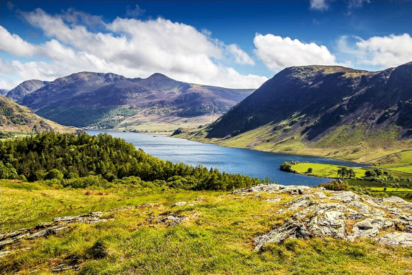 The view of Crummock Water from Lanthwaite Hill  (www.andrewswalks.co.uk)